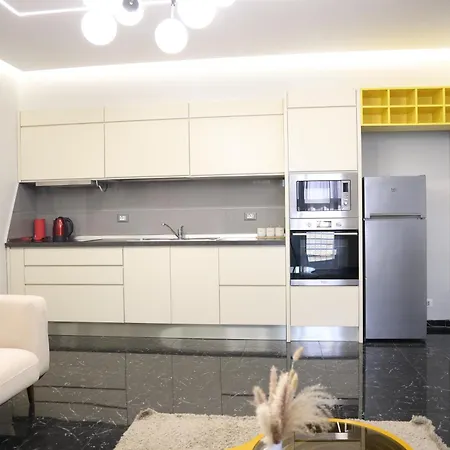 Apartament Select 8 *